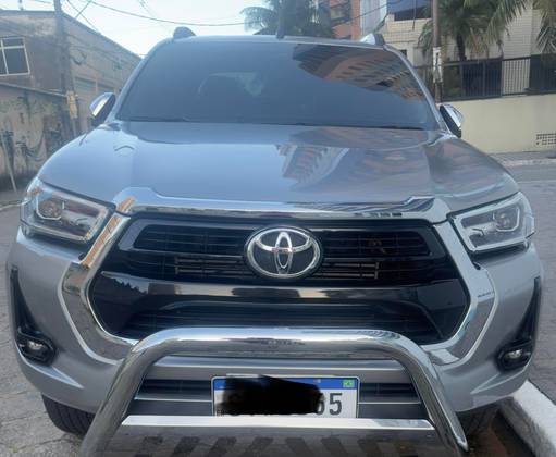 TOYOTA HILUX 2.8 D-4D TURBO DIESEL CD SRV 4X4 AUTOMÁTICO